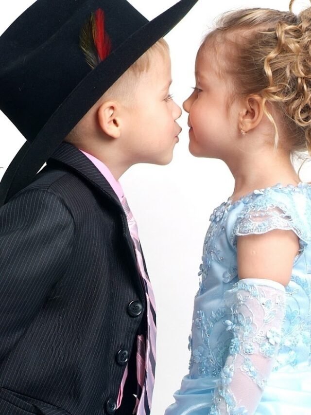 Happy kiss sms in hindi